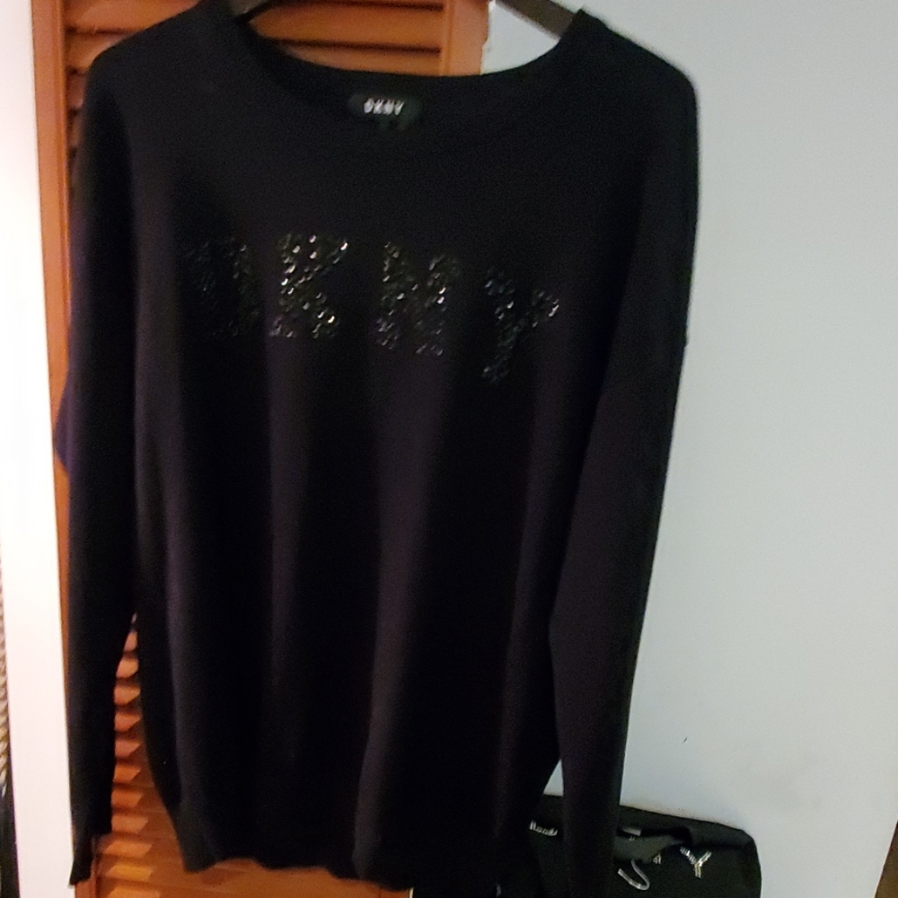 DKNY Sweater with black Crystal 3D